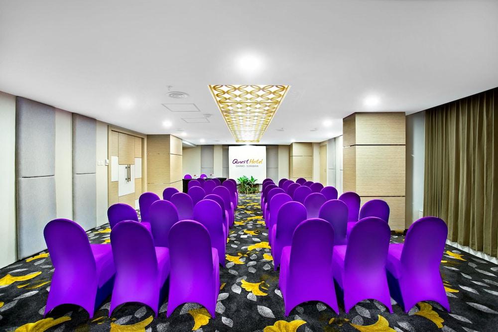Quest Hotel Darmo - Surabaya by ASTON Exterior foto