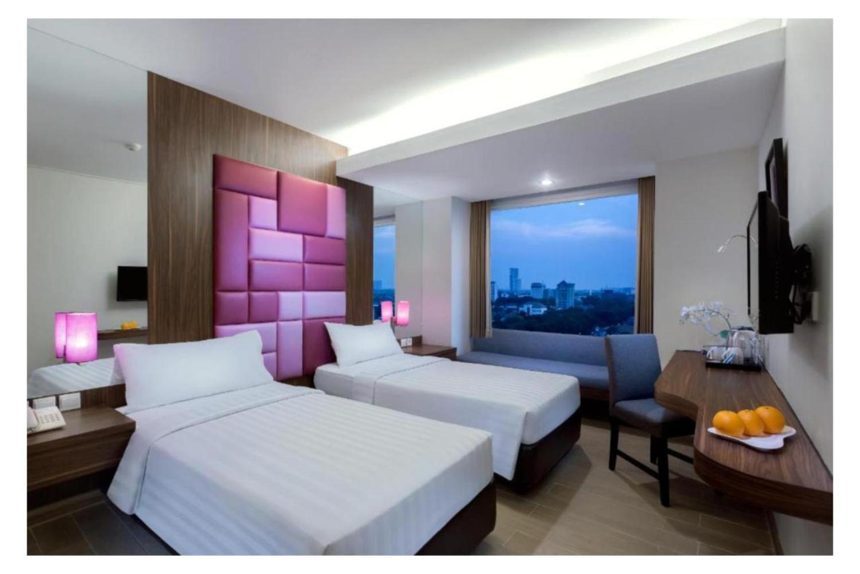 Quest Hotel Darmo - Surabaya by ASTON Exterior foto