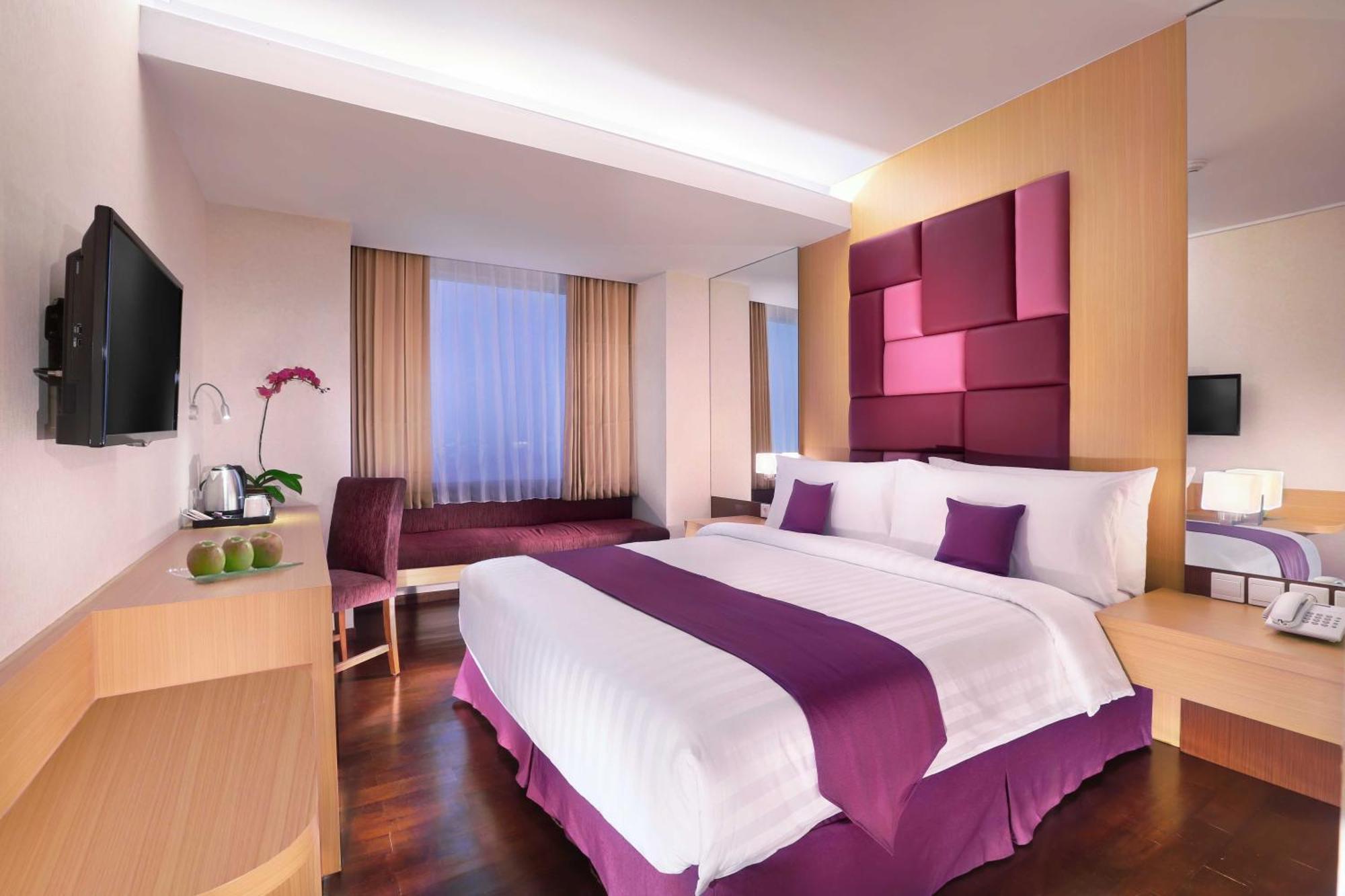 Quest Hotel Darmo - Surabaya by ASTON Exterior foto